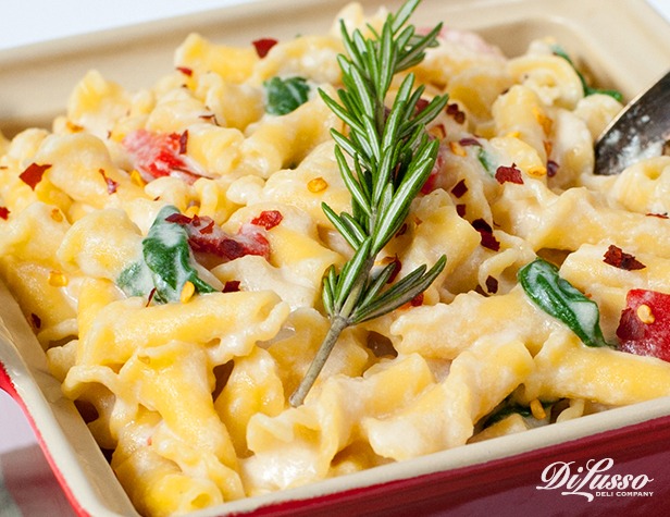 Spinach & Roasted Red Pepper Mac & Cheese