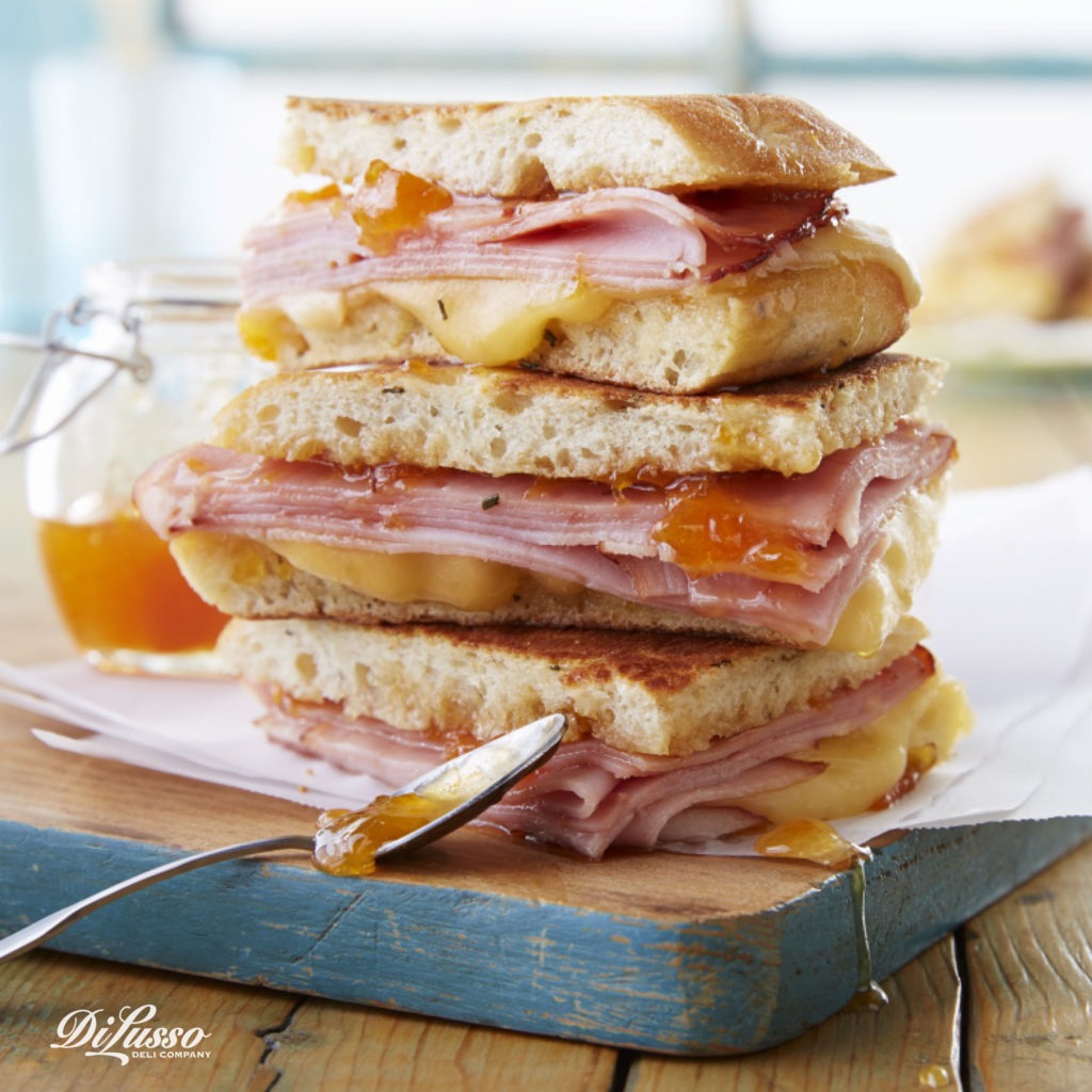 Q4OctContent_Features_GrilledCheese Ham Havarti 1